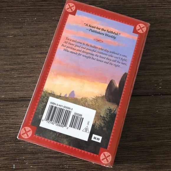 The Long Patrol (A Novel of Redwall) by: Brain Jacques paperback book - Picture 4 of 5